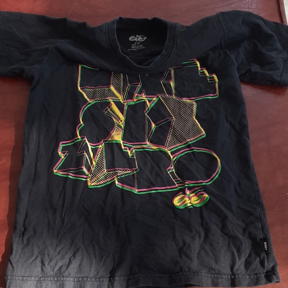 Kids Nike tee - Picture 3 of 3